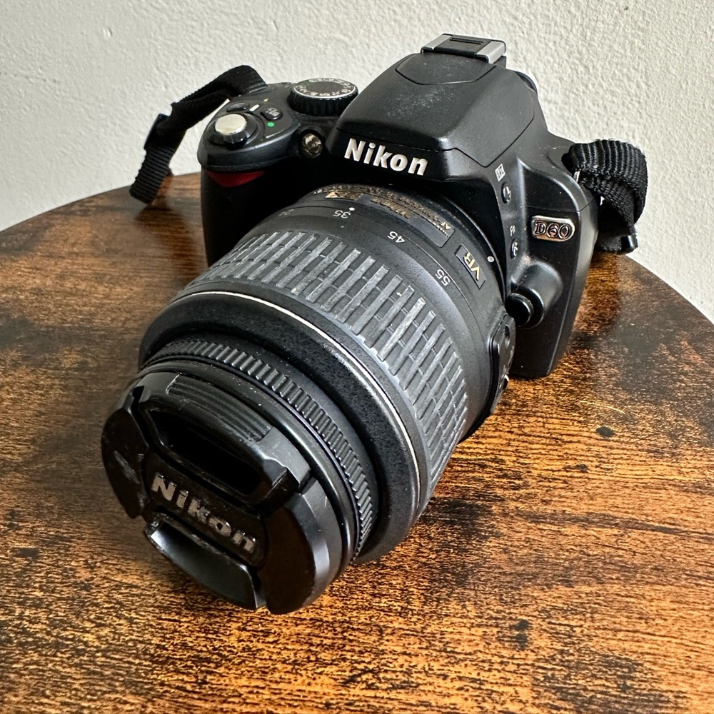 Nikon D60 DSLR (Body + 2 Lenses)